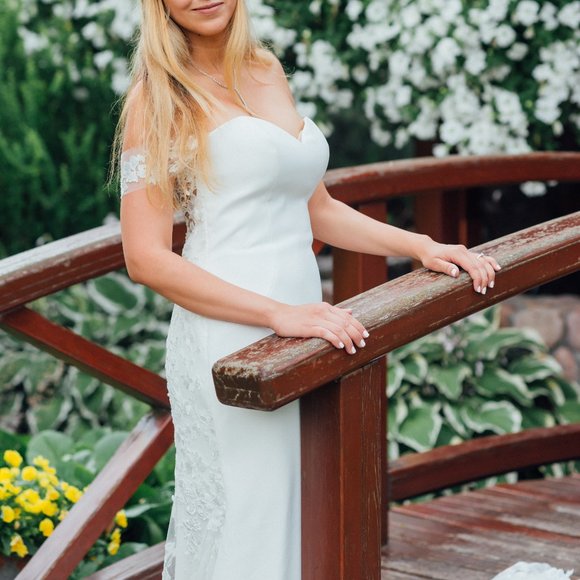 Pronovia Barcelona Wedding Dress. Size 12. White - Ivory - Picture 2 of 15